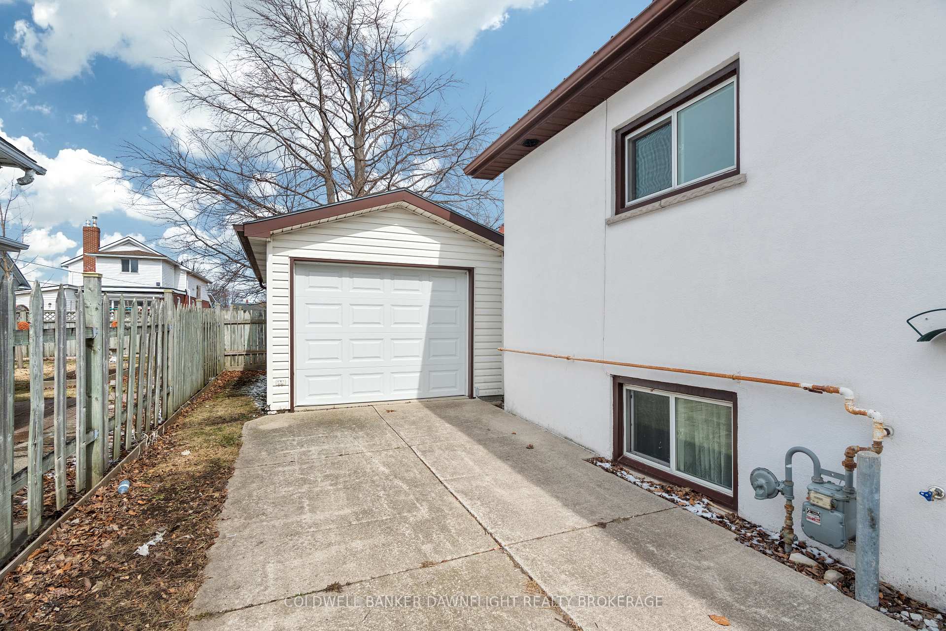 Photo 8 of 115 Picton Street E, Goderich, Goderich (Town) — HOMEH