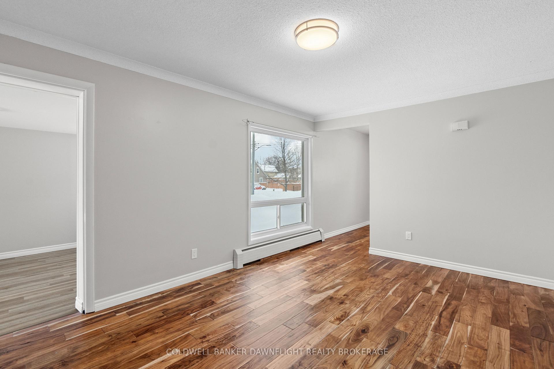 Photo 29 of 115 Picton Street E, Goderich, Goderich (Town) — HOMEH