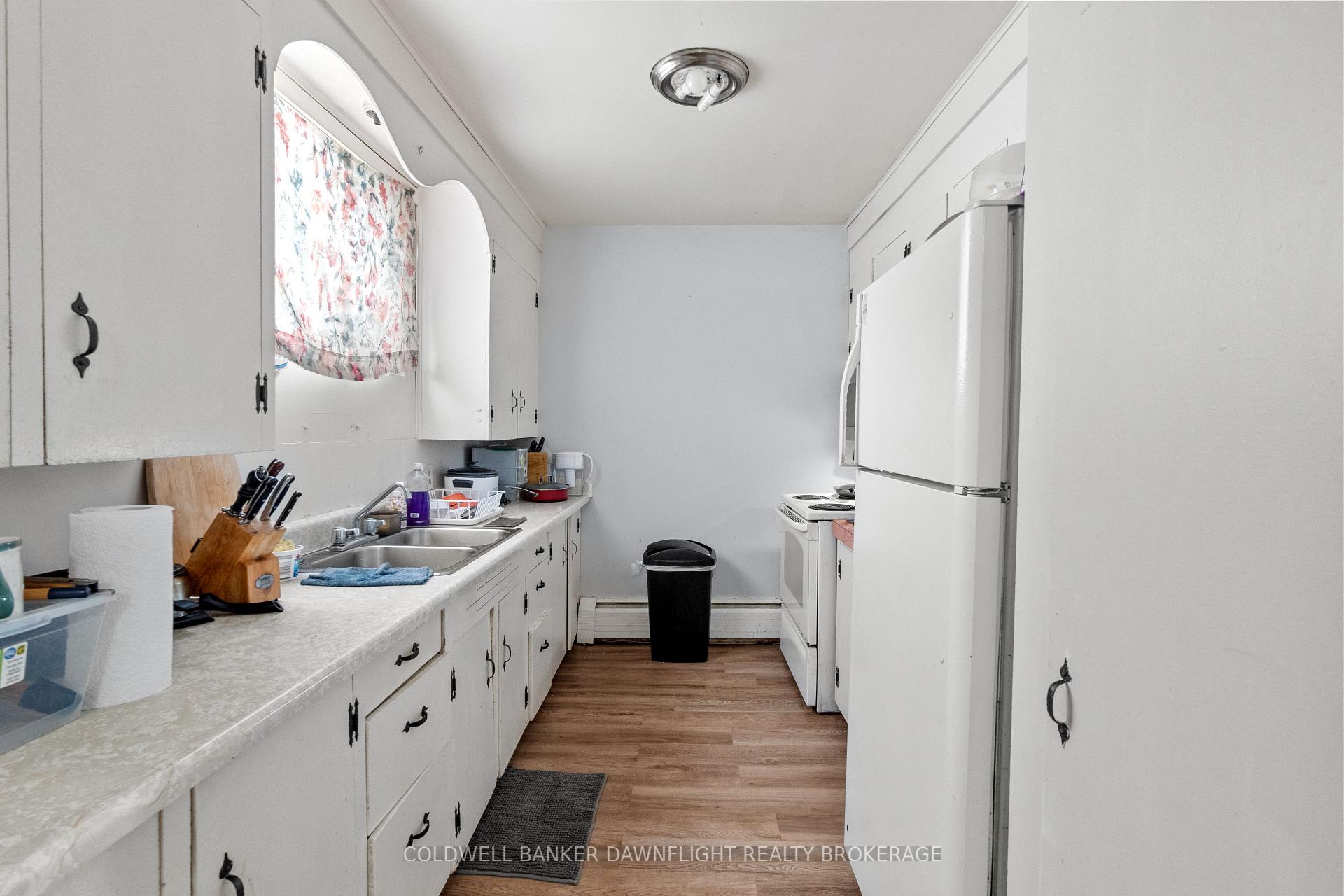 Photo 32 of 115 Picton Street E, Goderich, Goderich (Town) — HOMEH