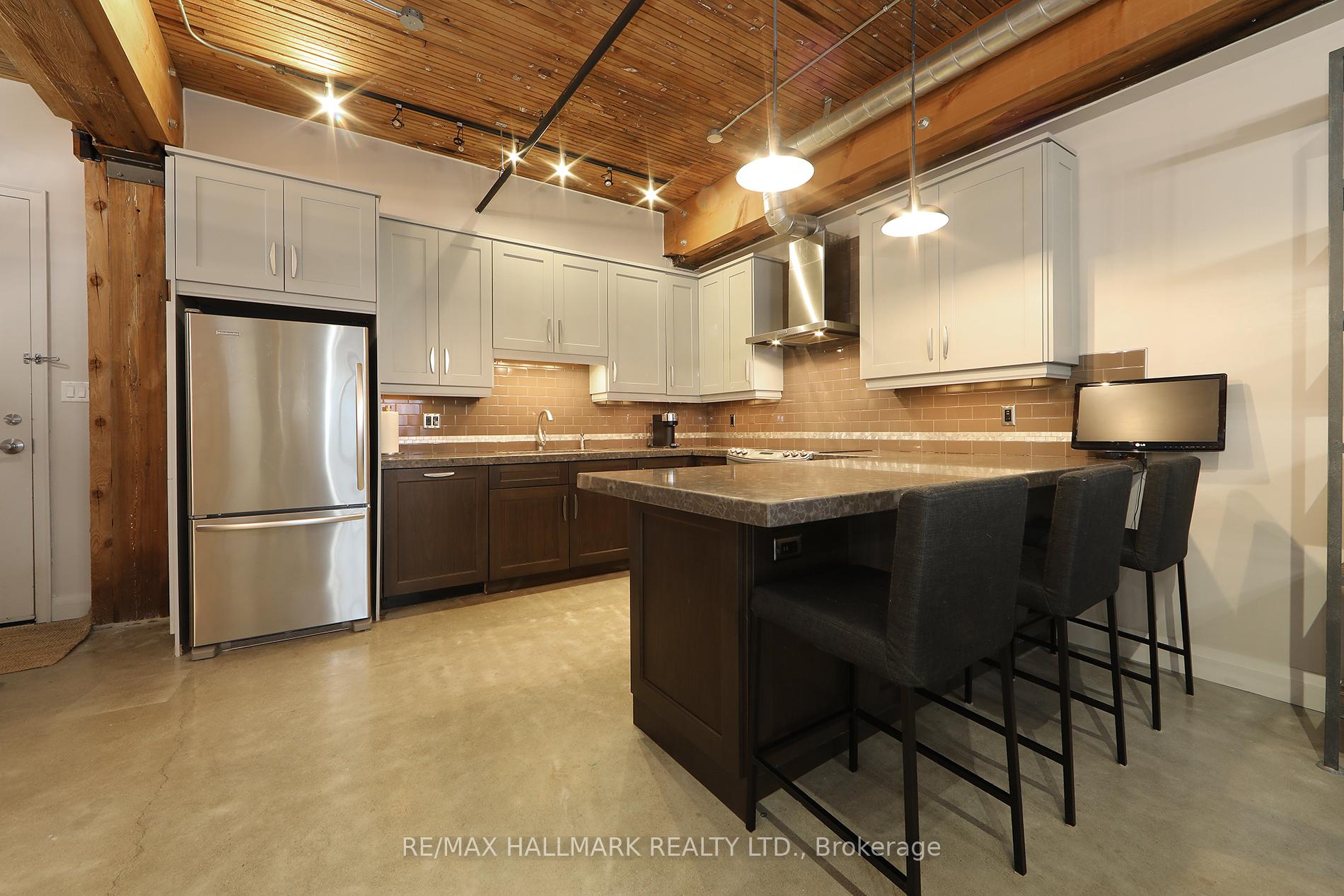 Photo 4 of Unit 406, 68 Broadview Avenue, Toronto, South Riverdale — HOMEH