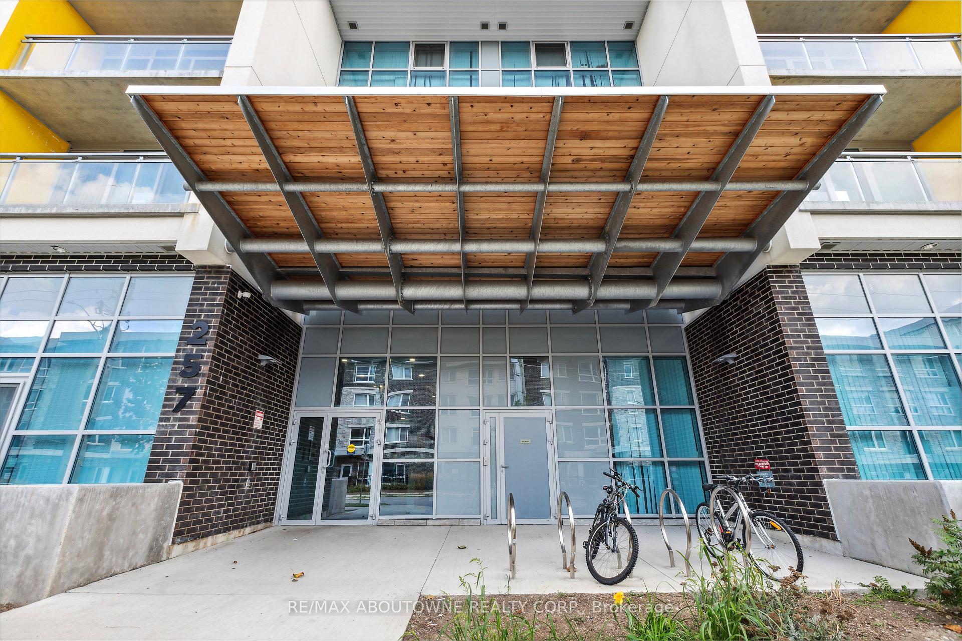 Photo 3 of Unit 201, 257 Hemlock Street, Waterloo, Beechwood/University — HOMEH