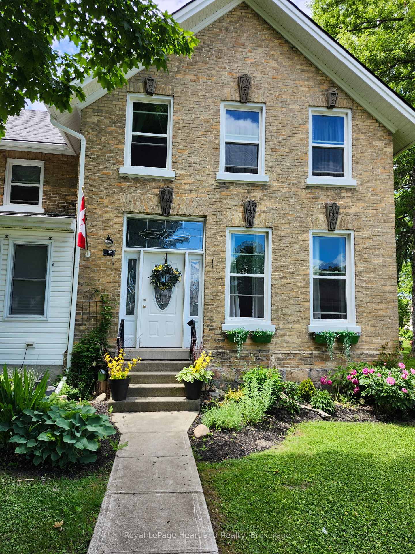 Photo 2 of 142 Maple Street, Central Huron, Clinton — HOMEH