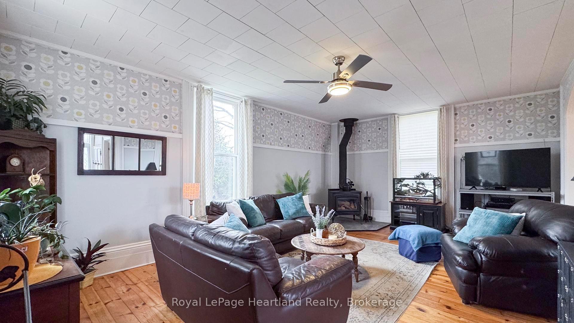 Photo 10 of 142 Maple Street, Central Huron, Clinton — HOMEH