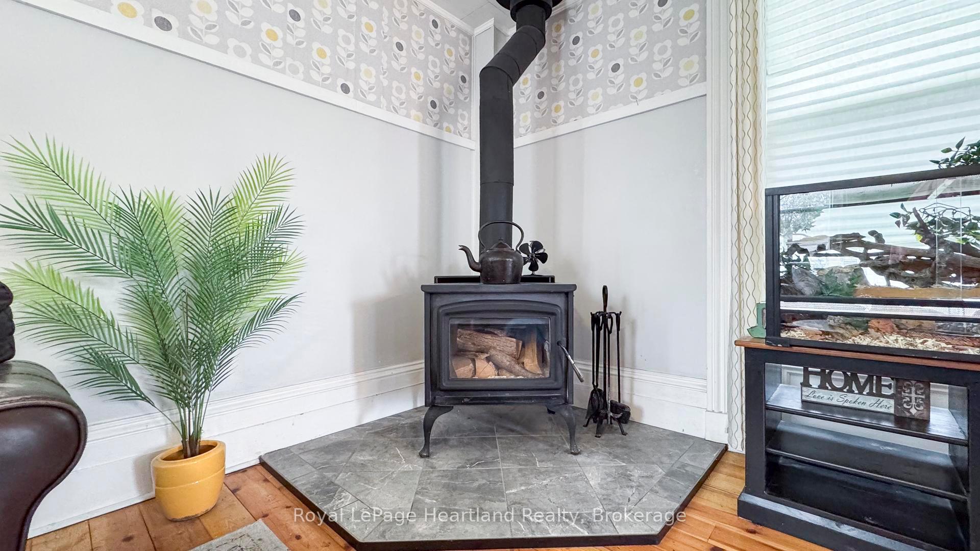 Photo 13 of 142 Maple Street, Central Huron, Clinton — HOMEH