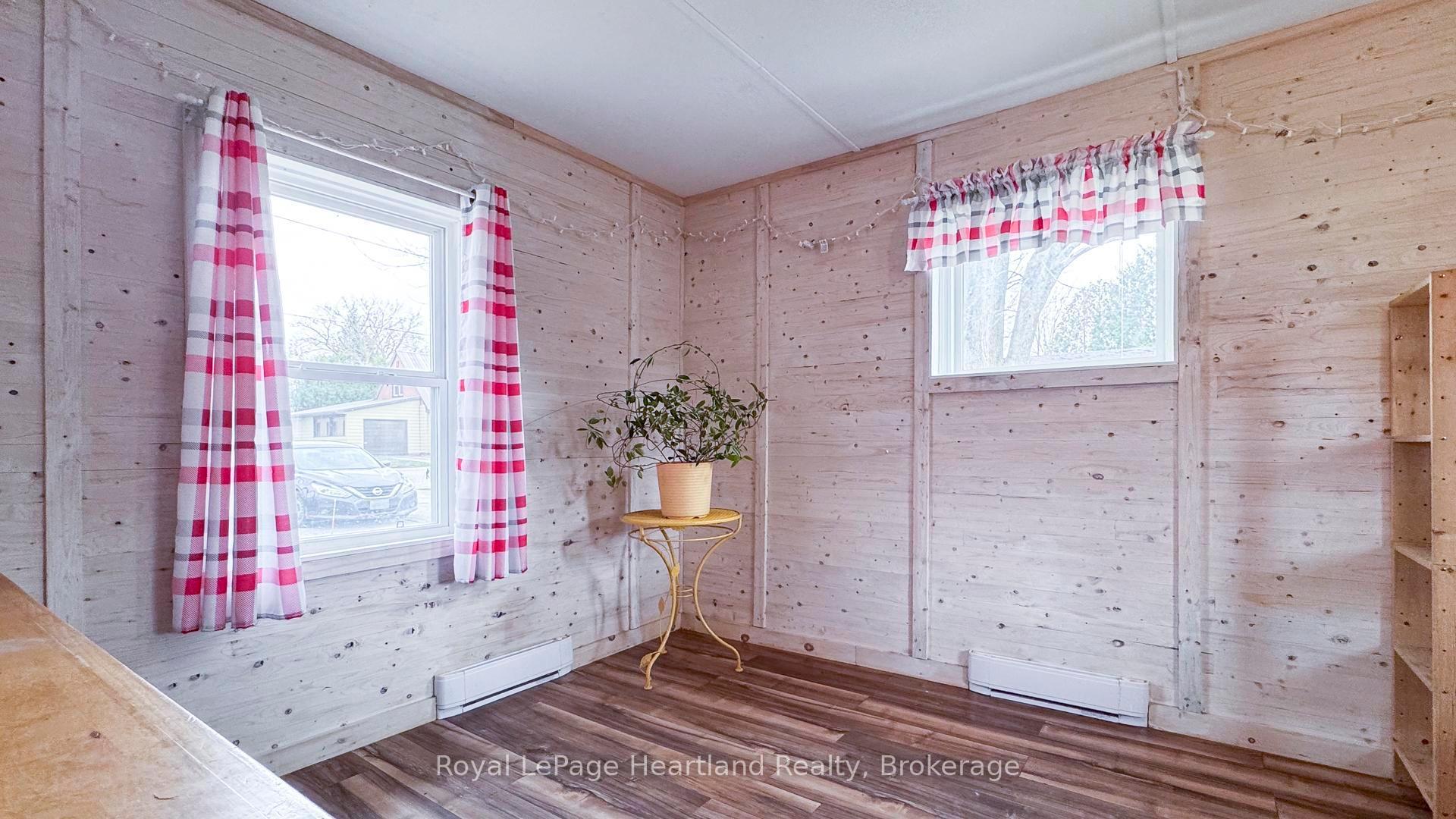 Photo 29 of 142 Maple Street, Central Huron, Clinton — HOMEH