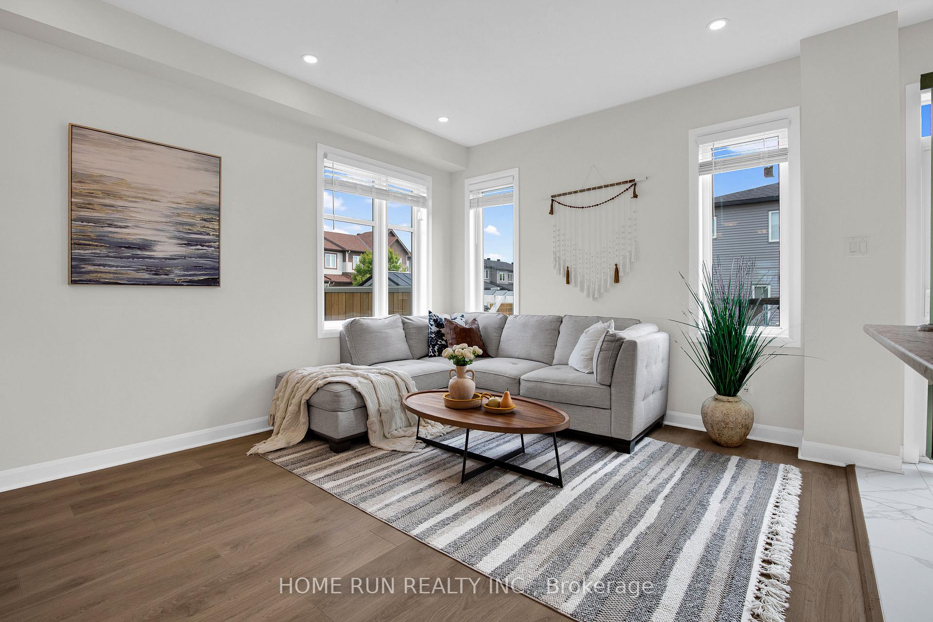 Photo 11 of 156 Bending Way, Ottawa, Barrhaven - Hearts Desire — HOMEH