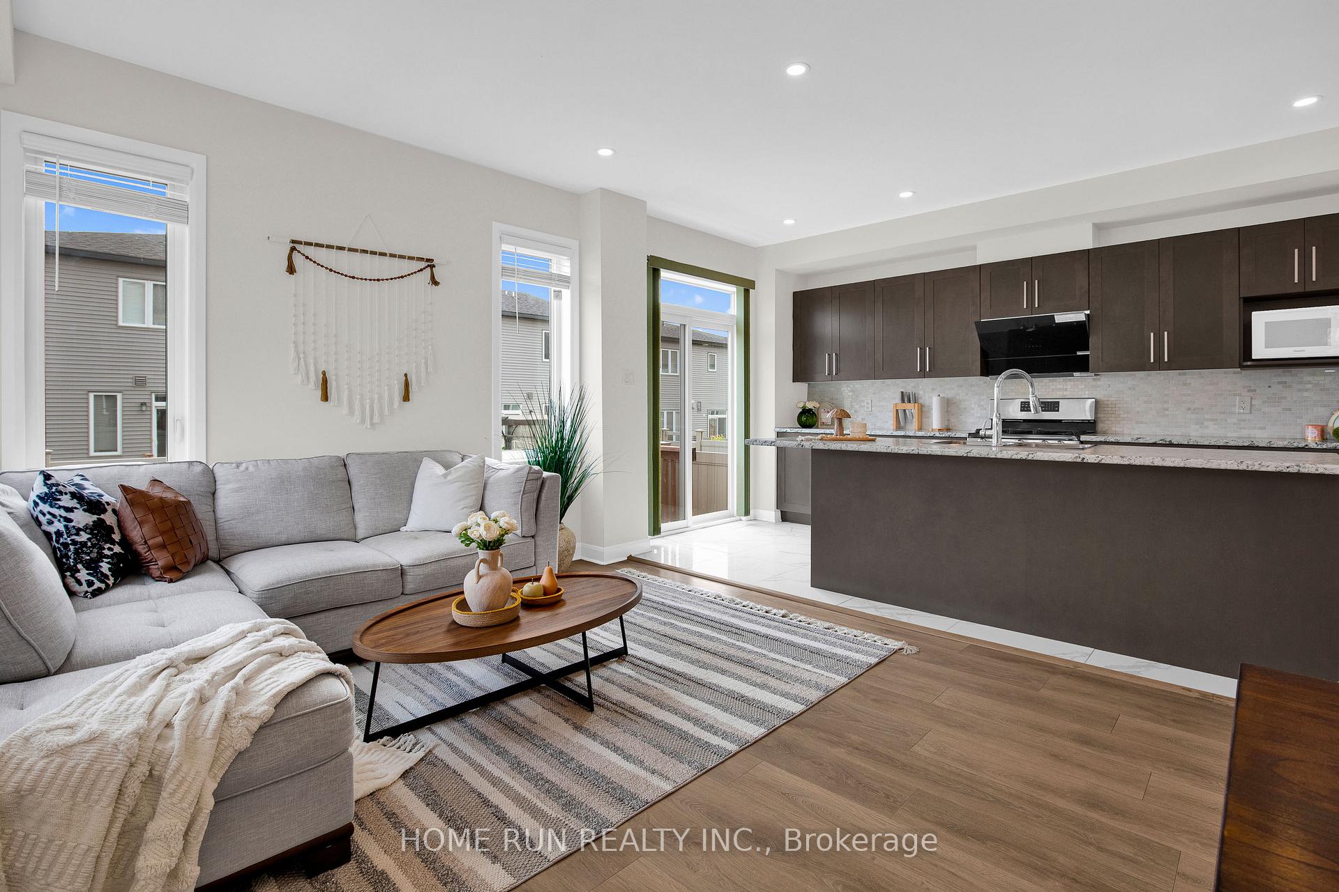 Photo 14 of 156 Bending Way, Ottawa, Barrhaven - Hearts Desire — HOMEH