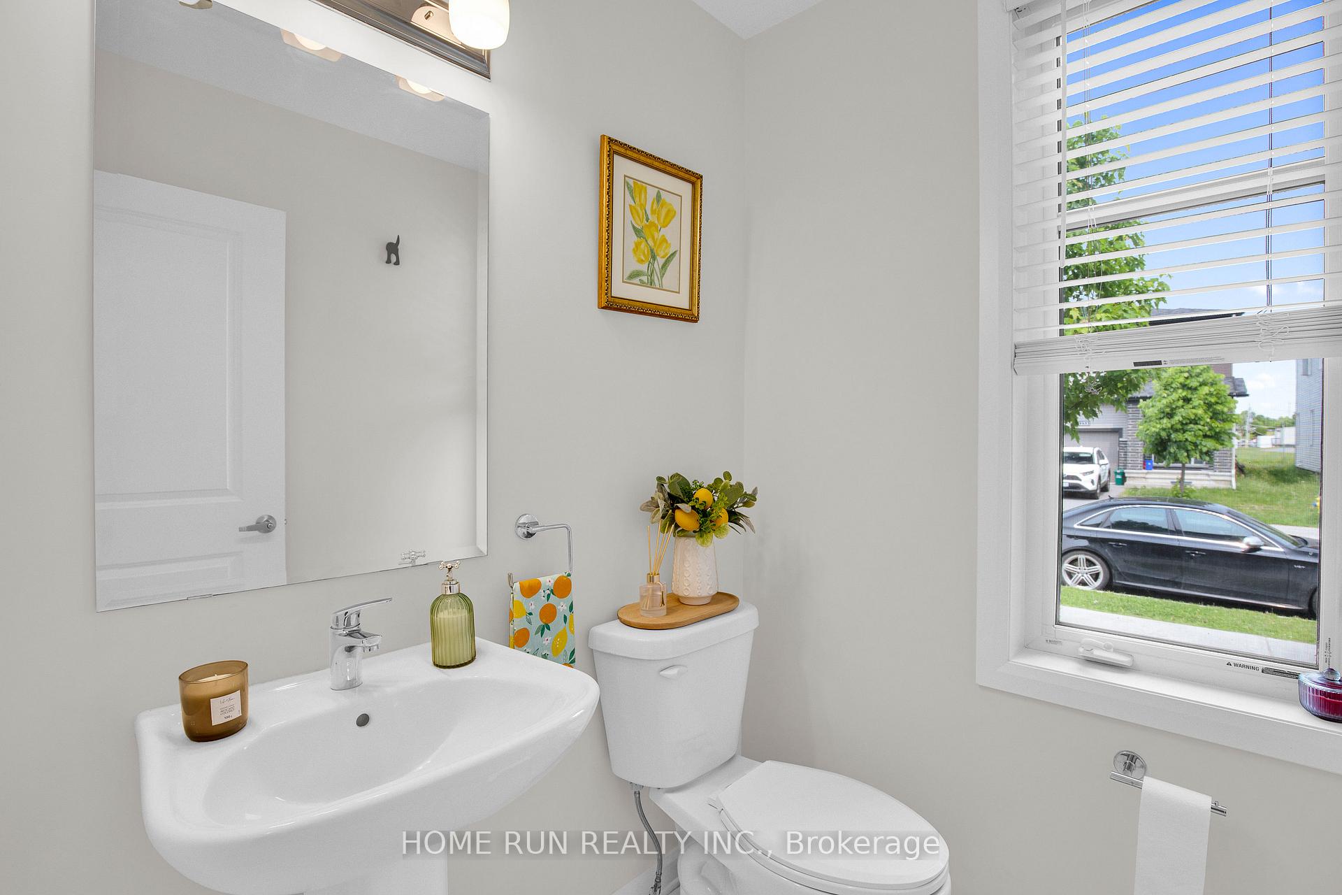 Photo 21 of 156 Bending Way, Ottawa, Barrhaven - Hearts Desire — HOMEH