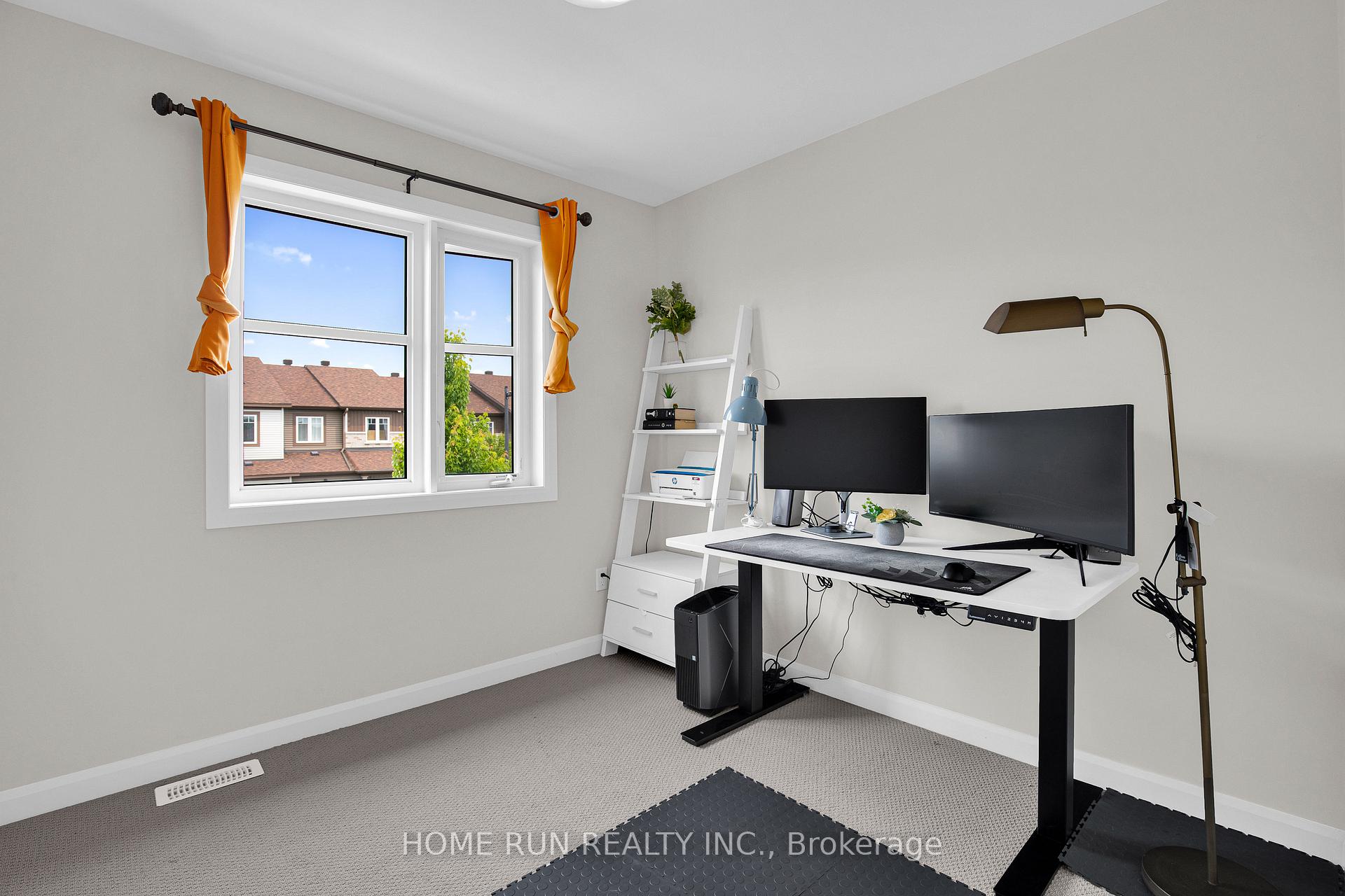 Photo 30 of 156 Bending Way, Ottawa, Barrhaven - Hearts Desire — HOMEH