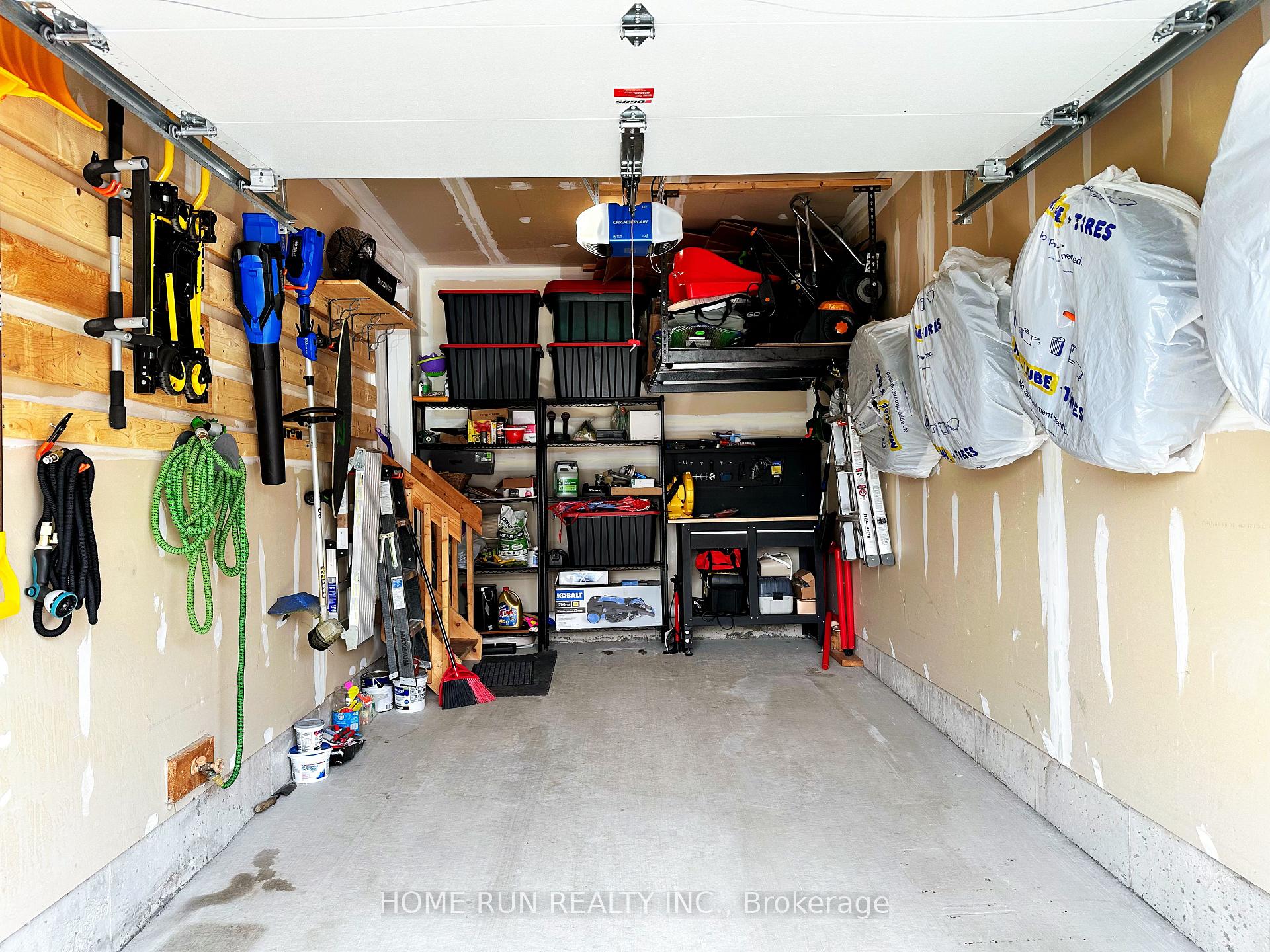 Photo 36 of 156 Bending Way, Ottawa, Barrhaven - Hearts Desire — HOMEH