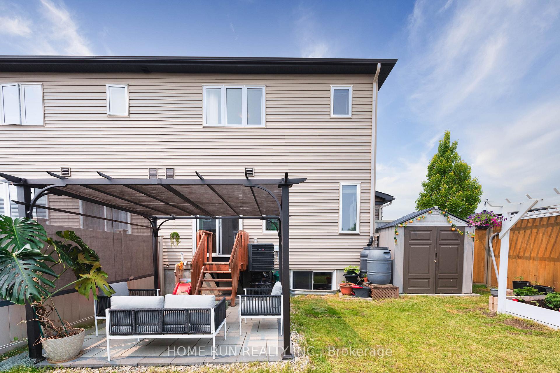 Photo 37 of 156 Bending Way, Ottawa, Barrhaven - Hearts Desire — HOMEH