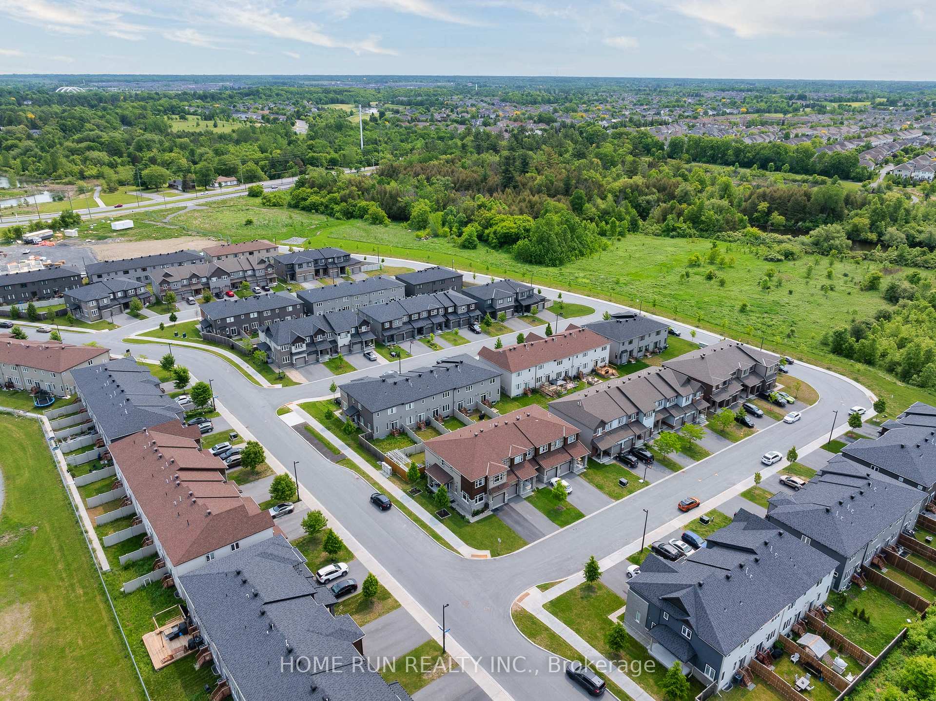 Photo 43 of 156 Bending Way, Ottawa, Barrhaven - Hearts Desire — HOMEH