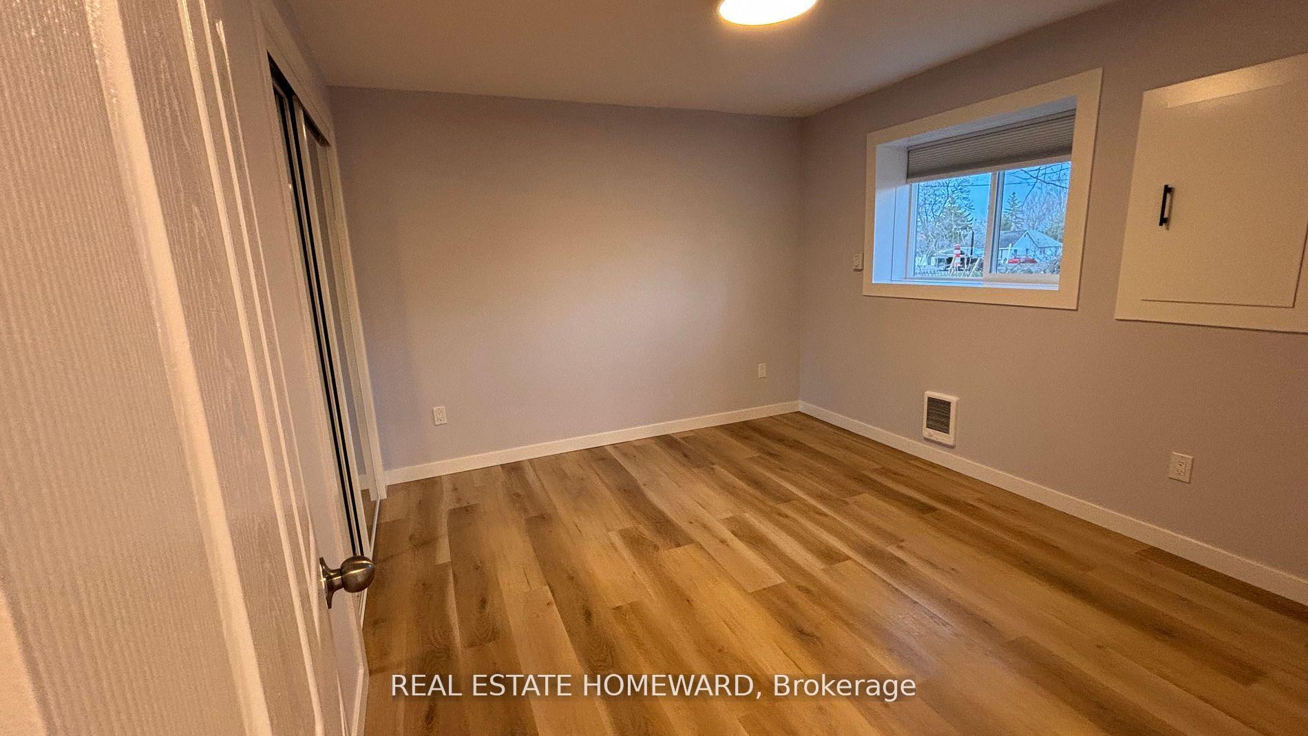 Photo 17 of 950 Yonge Street, Barrie, Rural Barrie Southeast — HOMEH