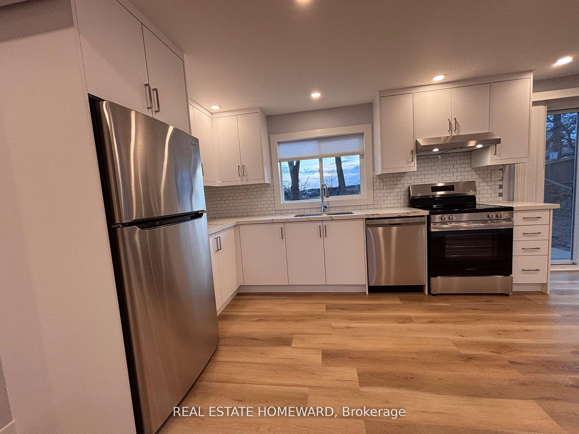 Photo 20 of 950 Yonge Street, Barrie, Rural Barrie Southeast — HOMEH