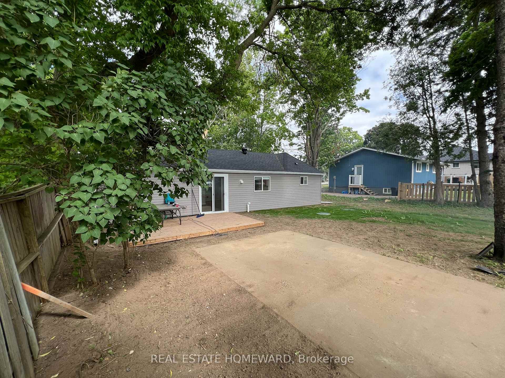 Photo 22 of 950 Yonge Street, Barrie, Rural Barrie Southeast — HOMEH