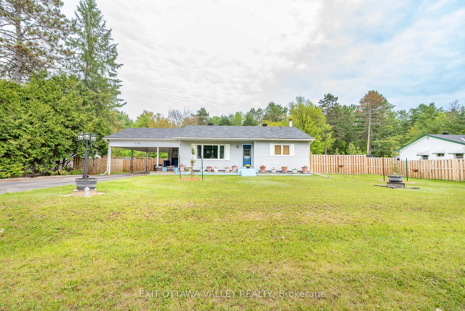 Photo 1 of 33624 Hwy 17, Deep River — HOMEH