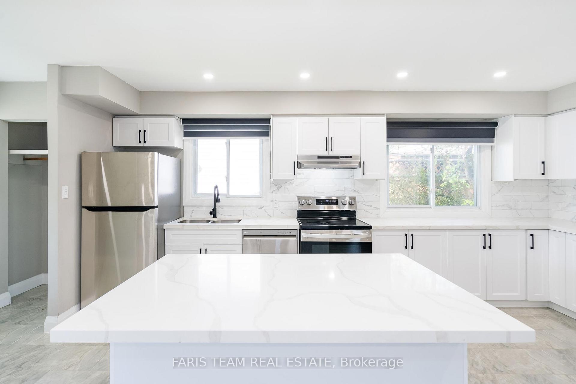 Photo 4 of 78 Gibbard Crescent, Collingwood — HOMEH
