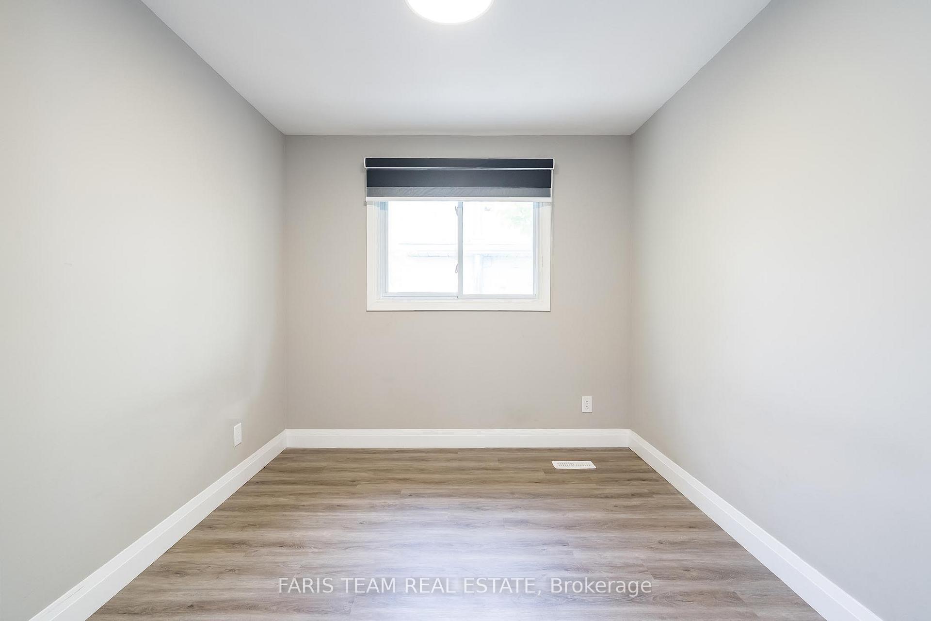 Photo 12 of 78 Gibbard Crescent, Collingwood — HOMEH