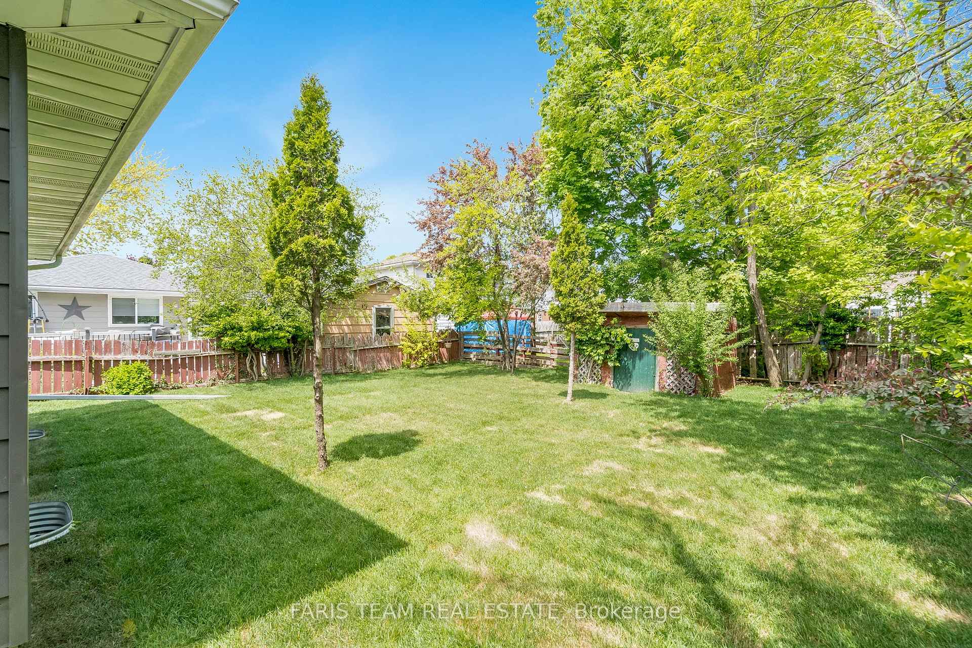 Photo 22 of 78 Gibbard Crescent, Collingwood — HOMEH