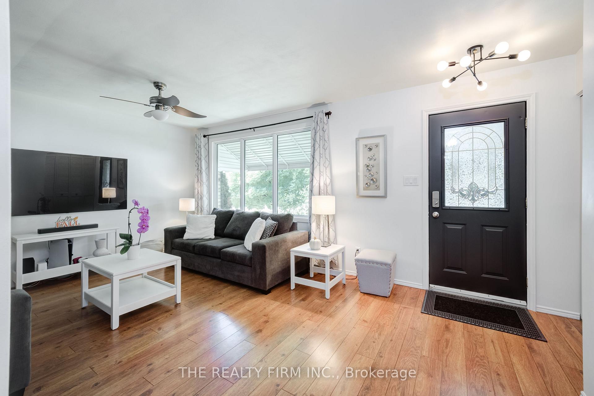 Photo 3 of 209 Highview Drive, St. Thomas — HOMEH