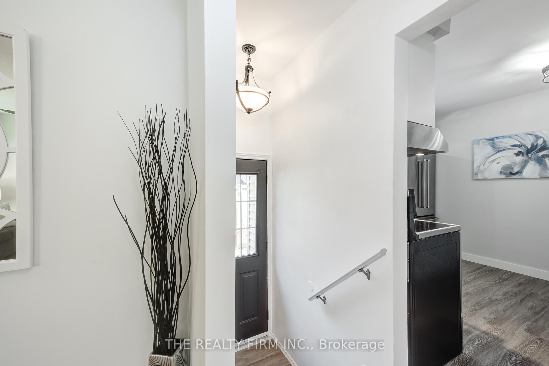 Photo 7 of 209 Highview Drive, St. Thomas — HOMEH