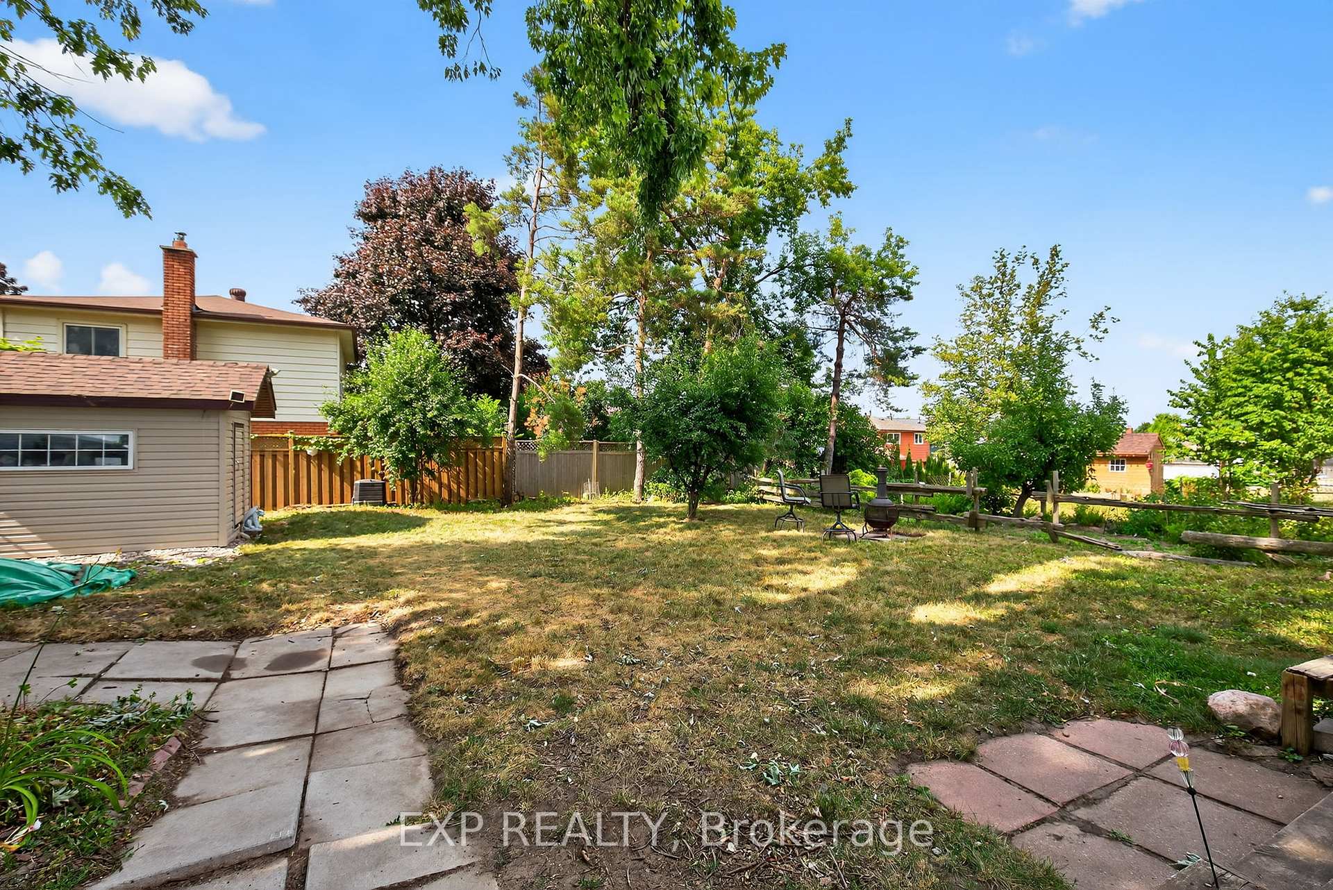 Photo 7 of 192 Little Avenue, Barrie, Allandale Heights — HOMEH