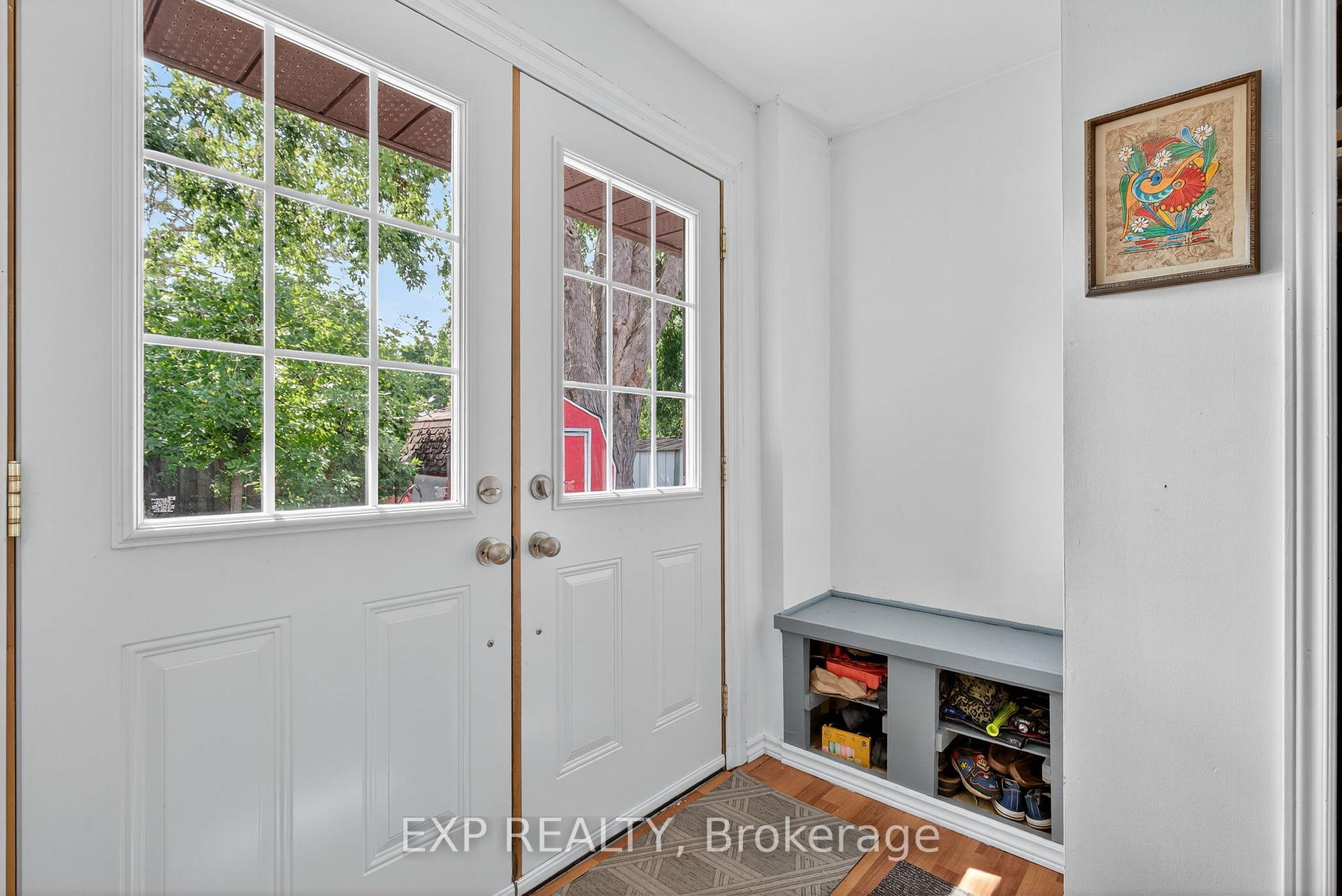 Photo 8 of 192 Little Avenue, Barrie, Allandale Heights — HOMEH