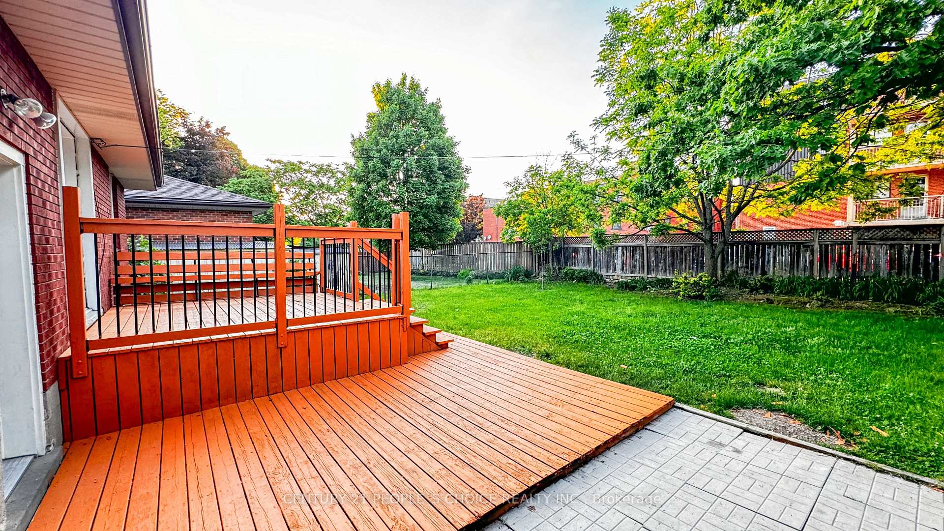 Photo 5 of 7 Hardale Crescent, Hamilton, Huntington — HOMEH