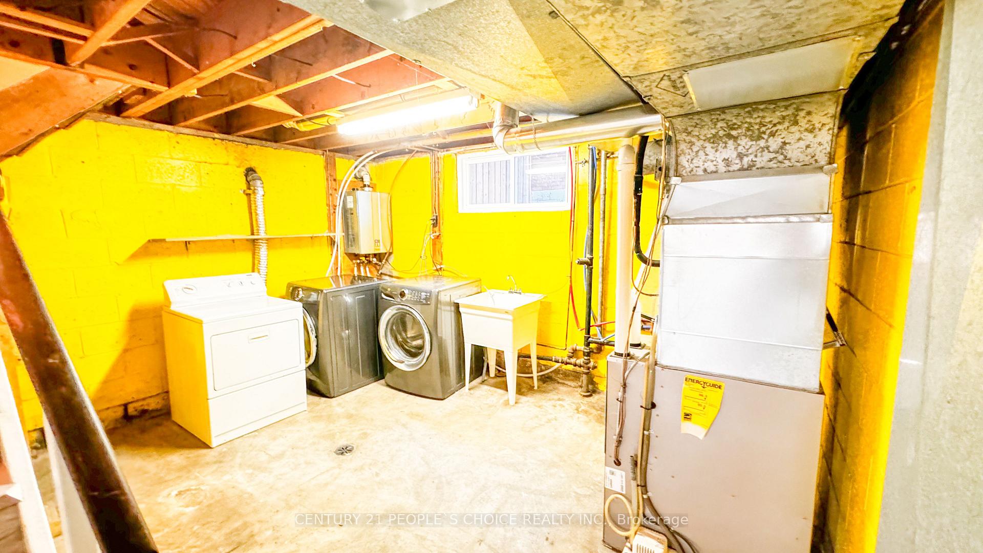 Photo 22 of 7 Hardale Crescent, Hamilton, Huntington — HOMEH