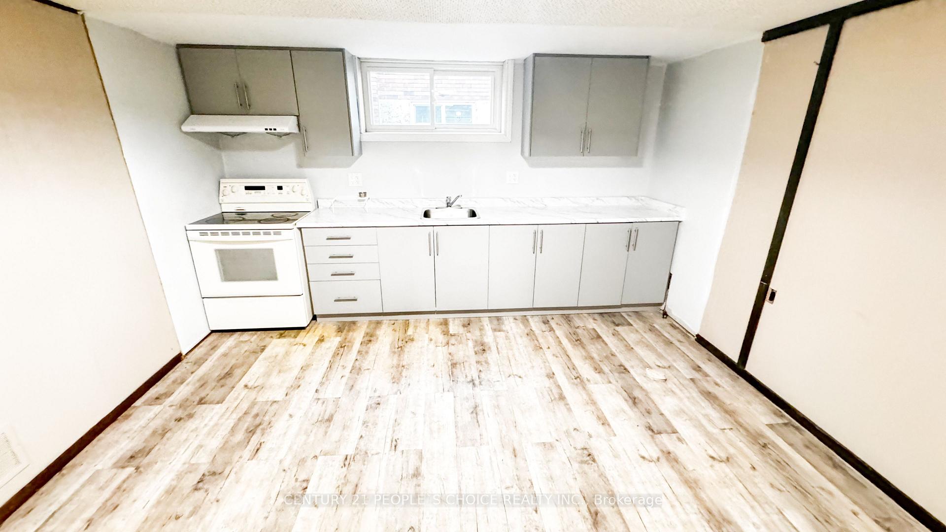 Photo 23 of 7 Hardale Crescent, Hamilton, Huntington — HOMEH