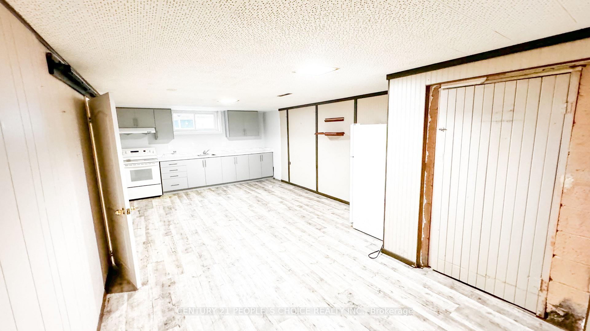 Photo 30 of 7 Hardale Crescent, Hamilton, Huntington — HOMEH