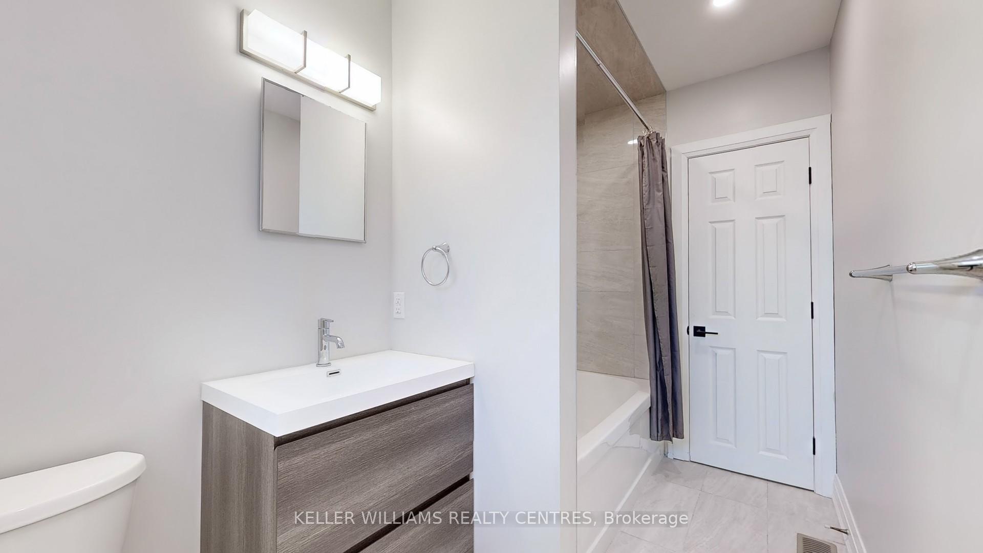 Photo 15 of 14 Algonquin Crescent, Aurora, Aurora Heights — HOMEH