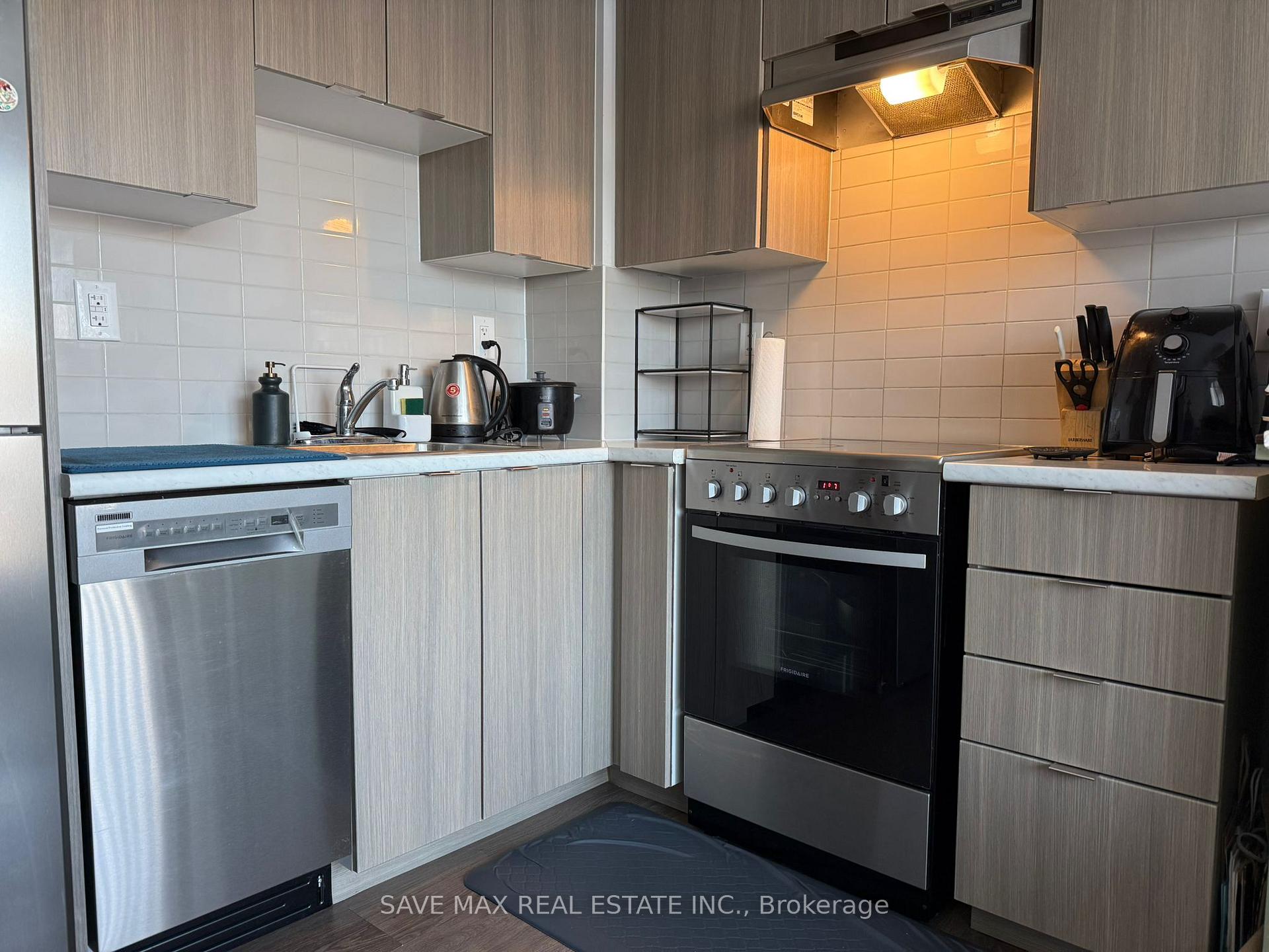 Front of Unit 211, 20 Orchid Court