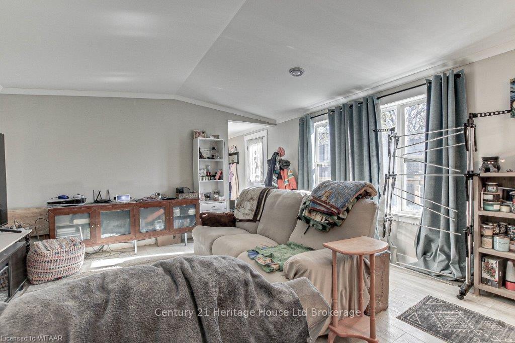 Photo 6 of Unit 21 Belsize Dr, 99 Fourth Concession Road, Brant, Brantford Twp — HOMEH