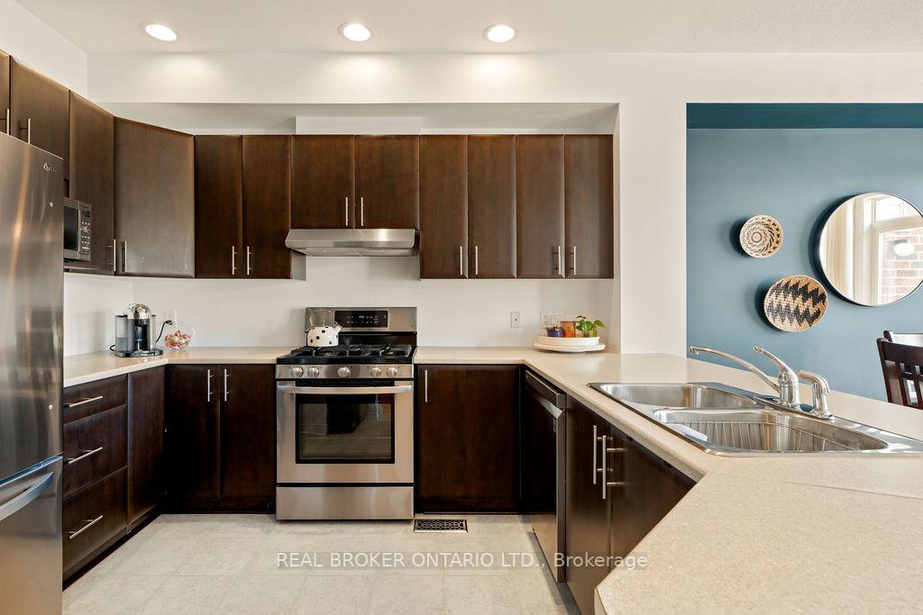 Photo 11 of 238 Jersey Tea Circle, Ottawa, Riverside South/Gloucester Glen — HOMEH