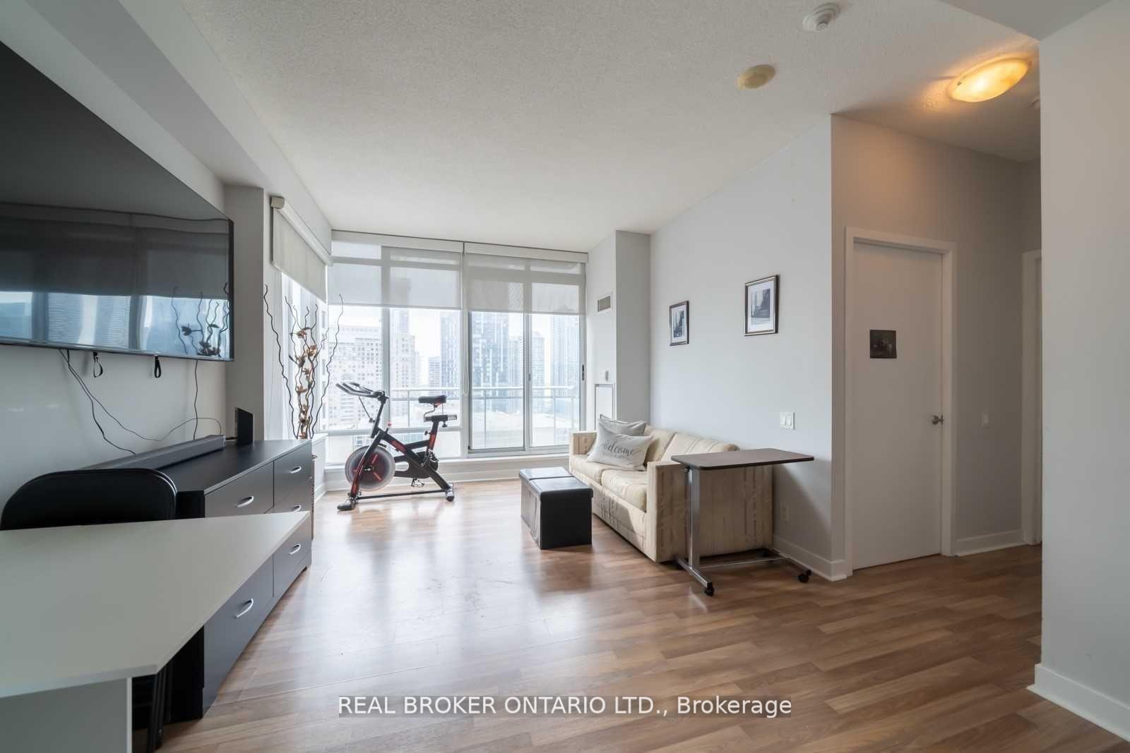 Photo 8 of Unit 2403, 8 Colborne Street, Toronto, Waterfront Communities — HOMEH