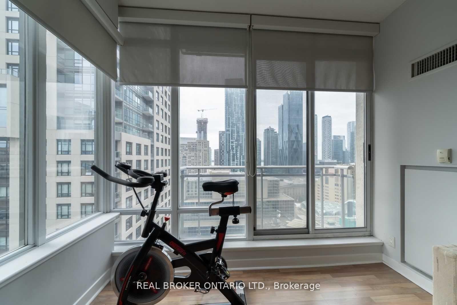 Photo 4 of Unit 2403, 8 Colborne Street, Toronto, Waterfront Communities — HOMEH