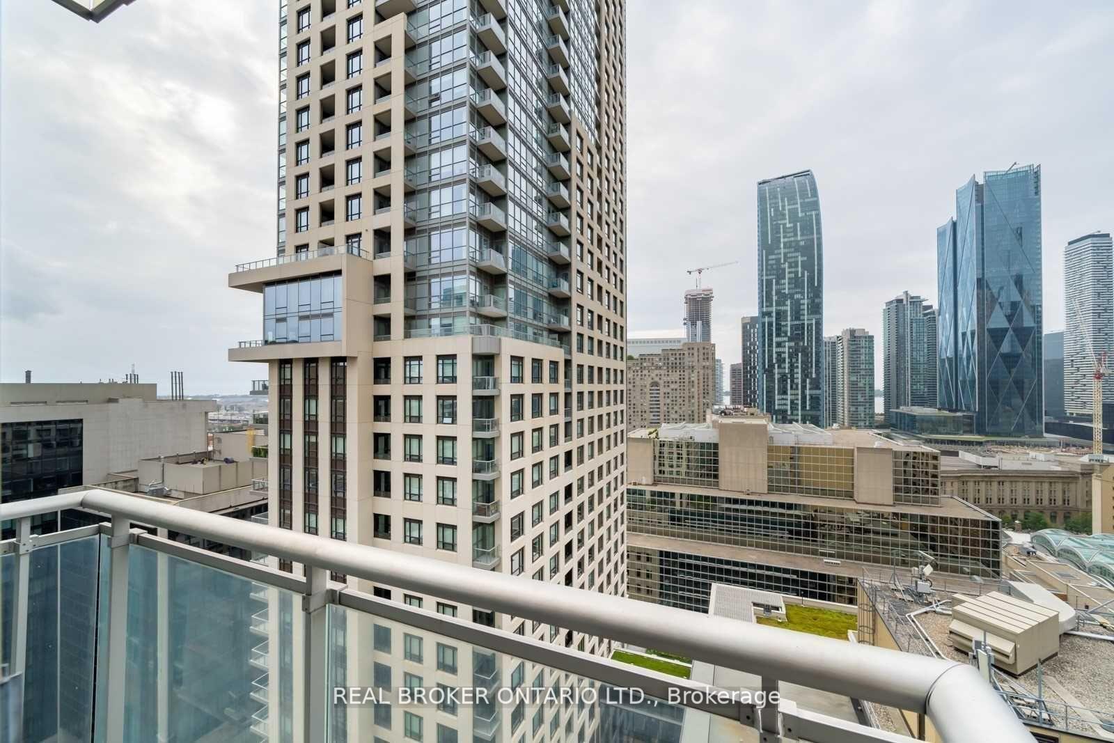 Photo 9 of Unit 2403, 8 Colborne Street, Toronto, Waterfront Communities — HOMEH