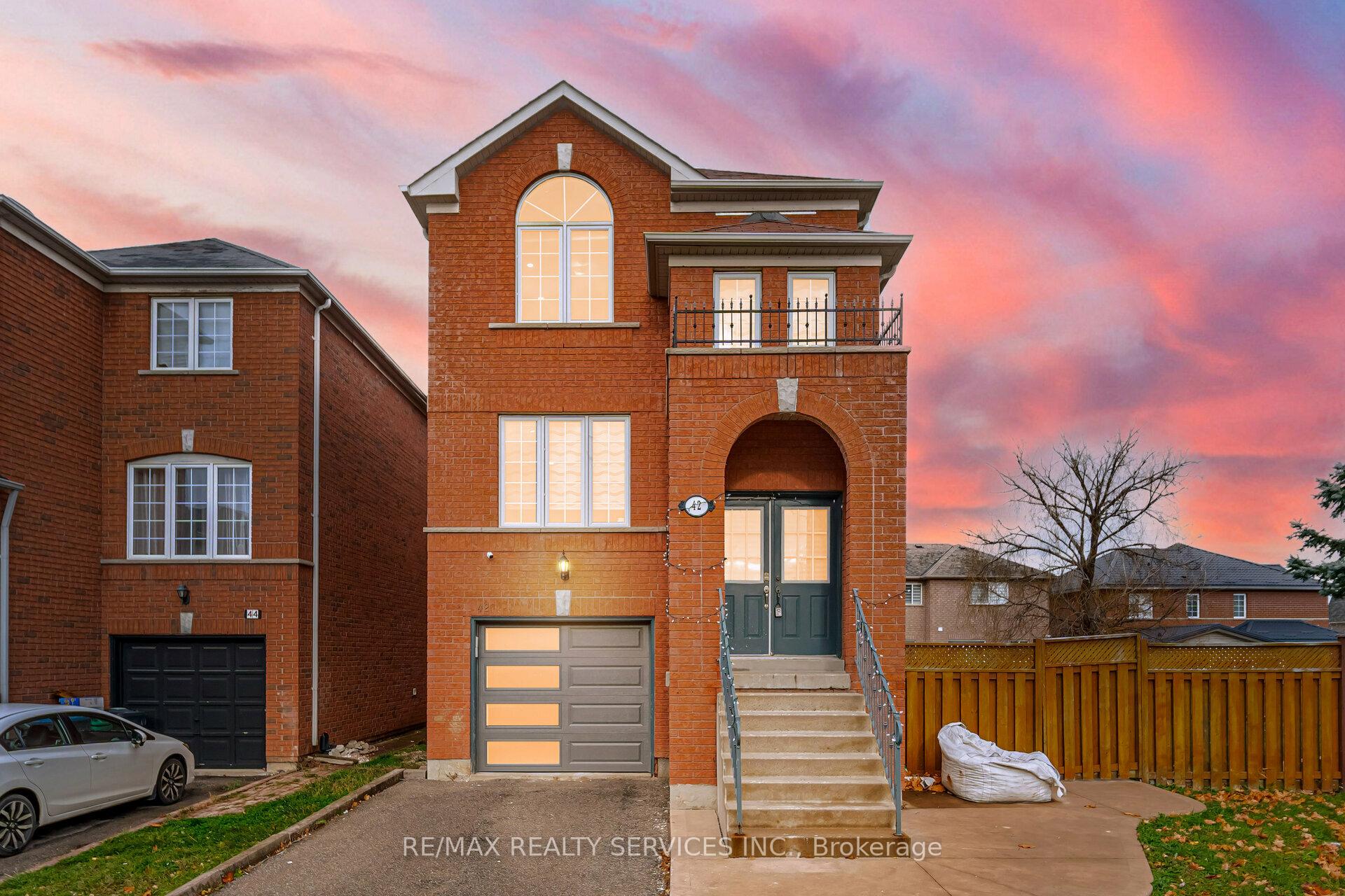 Front of 42 Domenico Crescent