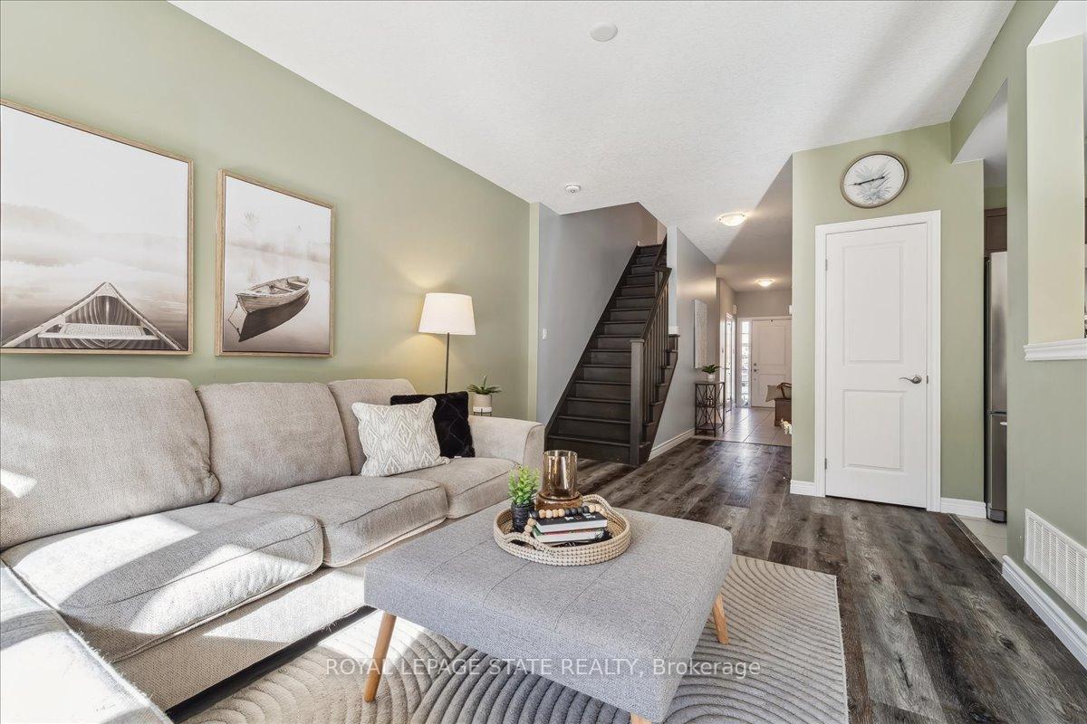 Photo 13 of 127 Kinsman Drive, Hamilton, Binbrook — HOMEH