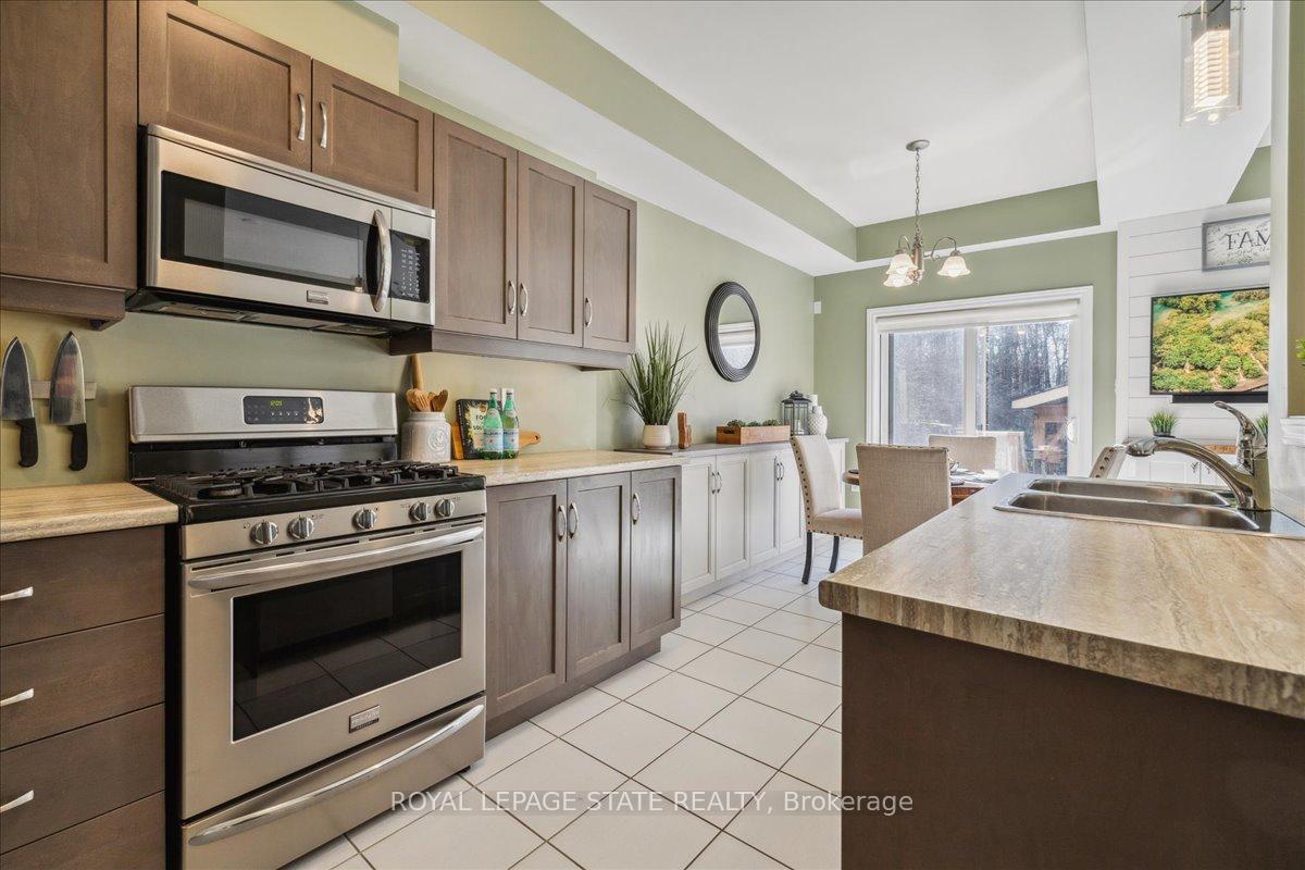 Photo 21 of 127 Kinsman Drive, Hamilton, Binbrook — HOMEH