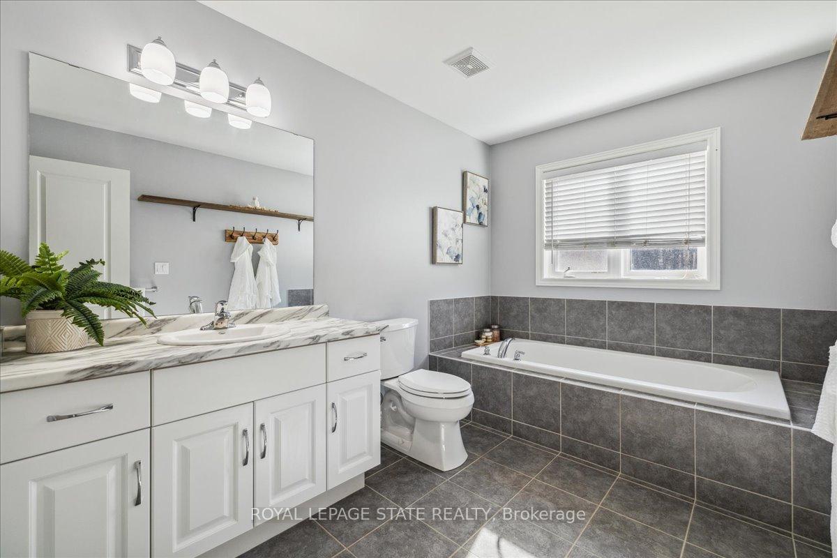 Photo 27 of 127 Kinsman Drive, Hamilton, Binbrook — HOMEH