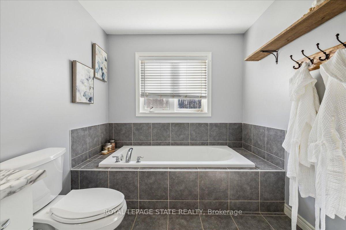 Photo 28 of 127 Kinsman Drive, Hamilton, Binbrook — HOMEH