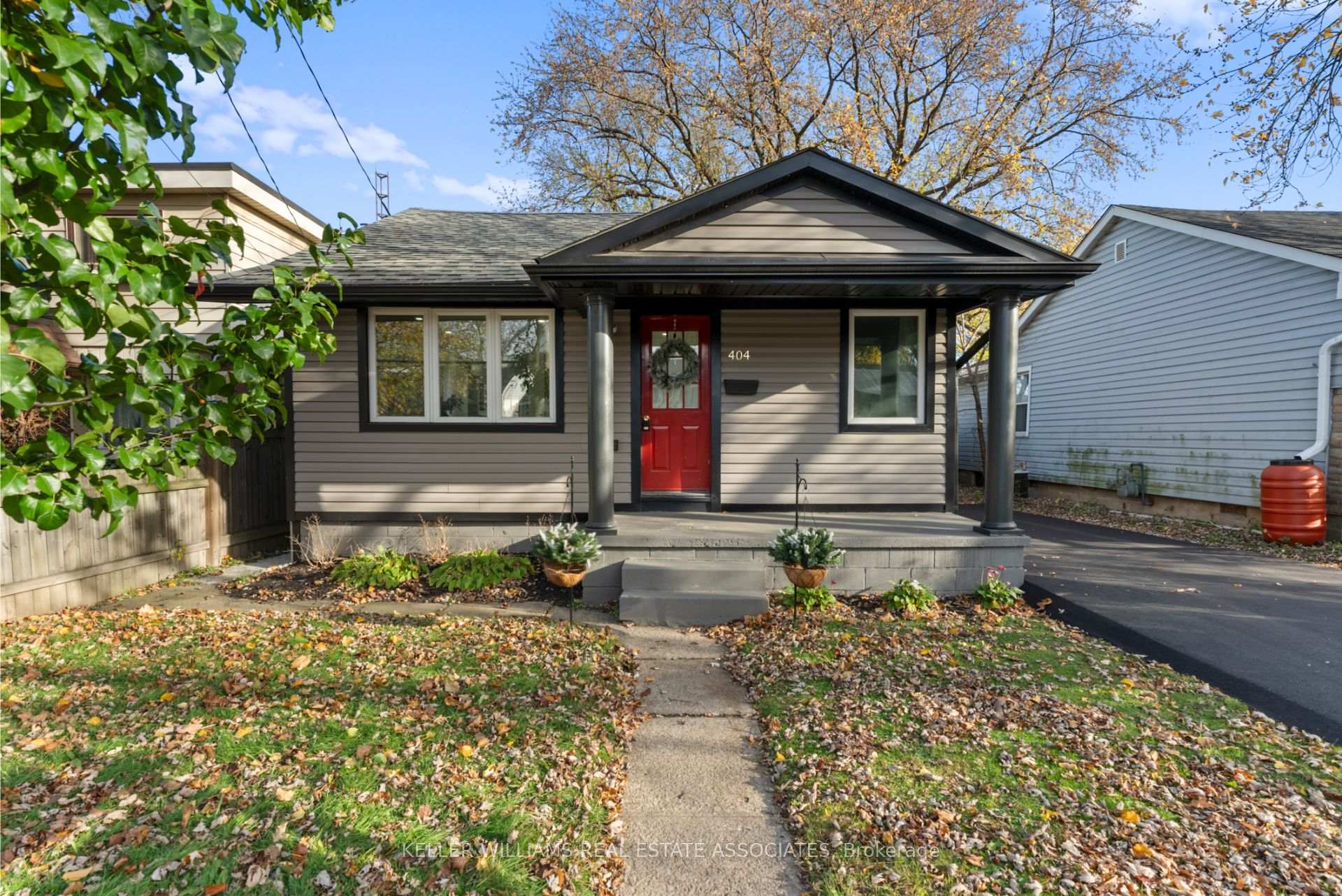 Front of 404 Tragina Avenue N