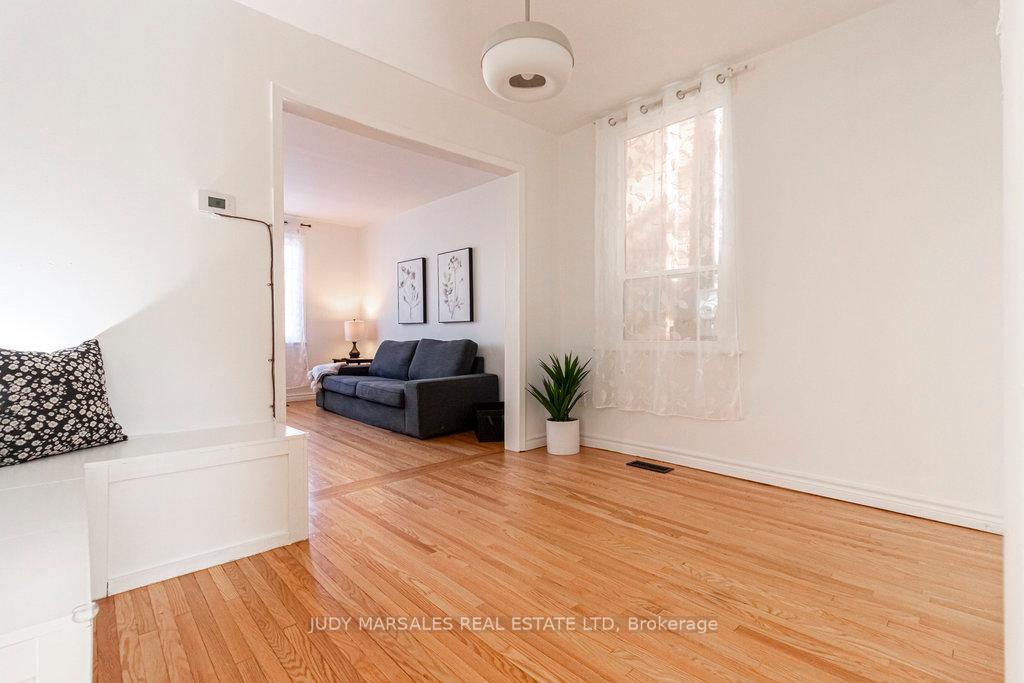Photo 9 of 325 Hunter Street W, Hamilton, Kirkendall — HOMEH
