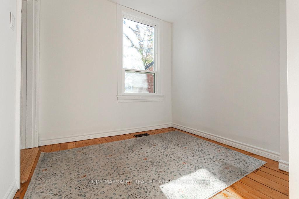 Photo 11 of 325 Hunter Street W, Hamilton, Kirkendall — HOMEH