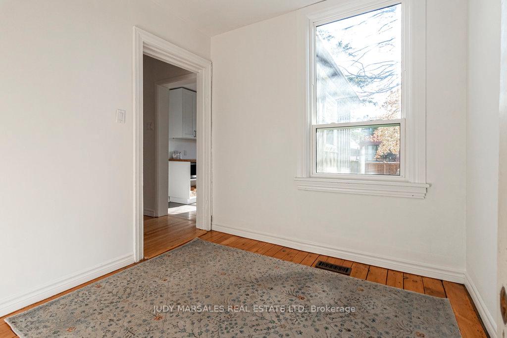 Photo 14 of 325 Hunter Street W, Hamilton, Kirkendall — HOMEH