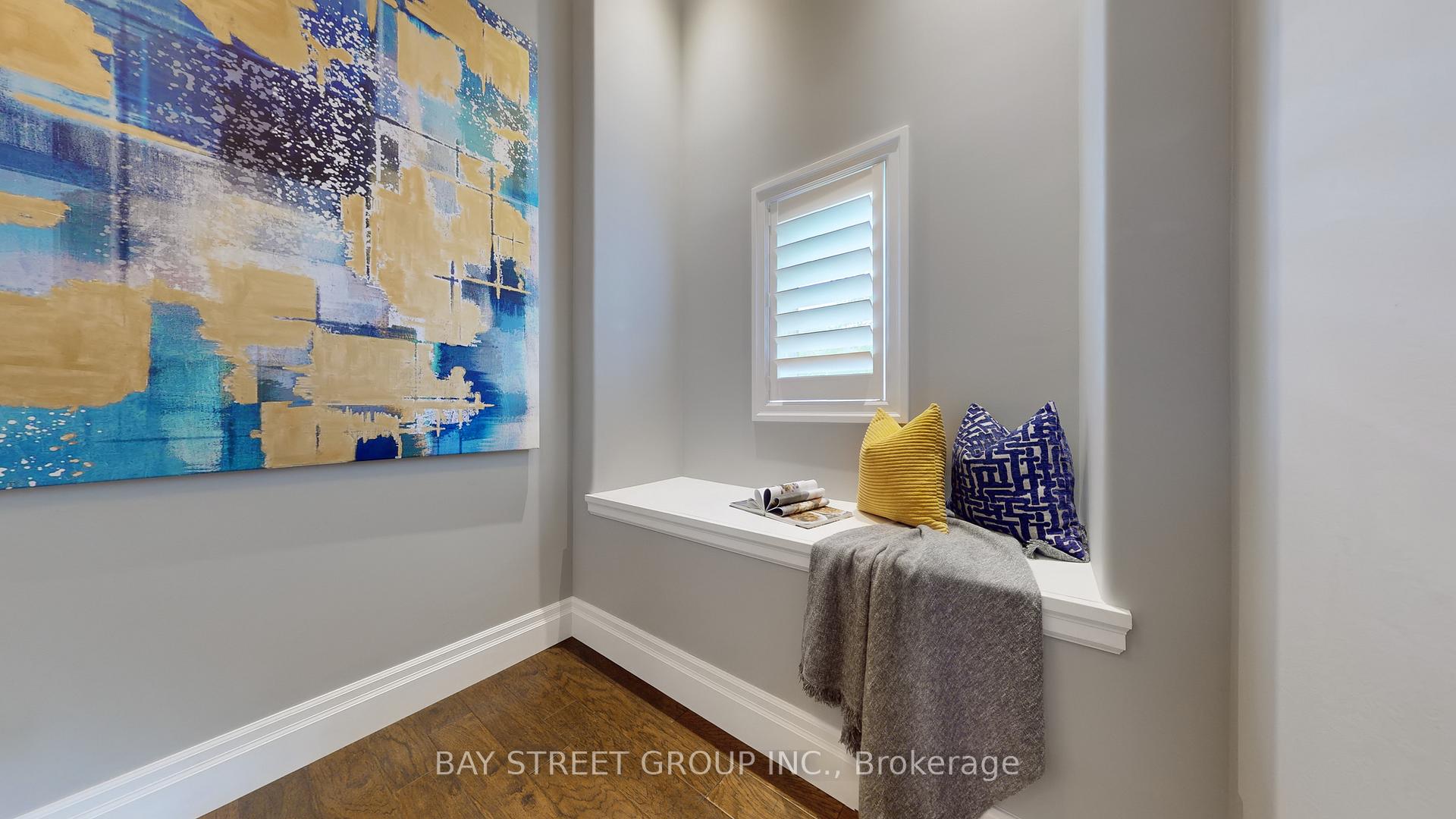 Photo 15 of 208 John Frederick Drive, Hamilton, Meadowlands — HOMEH