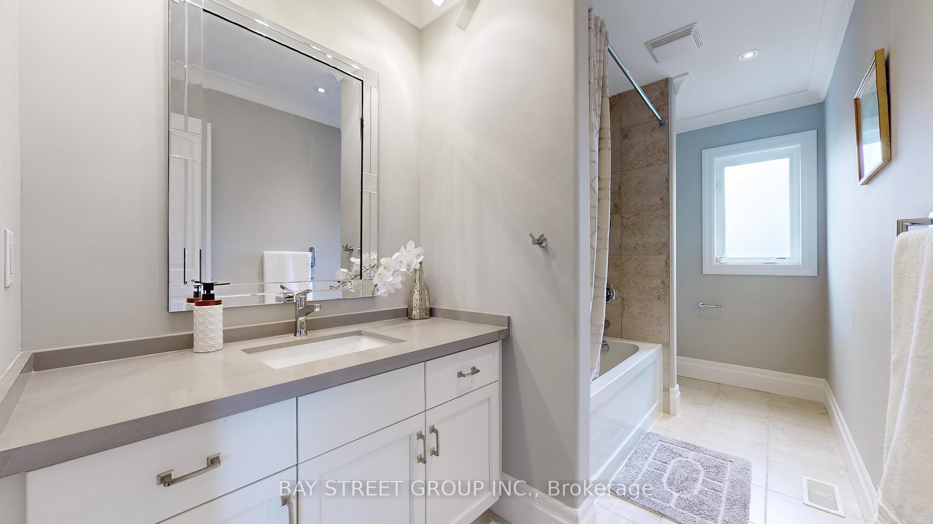 Photo 48 of 208 John Frederick Drive, Hamilton, Meadowlands — HOMEH