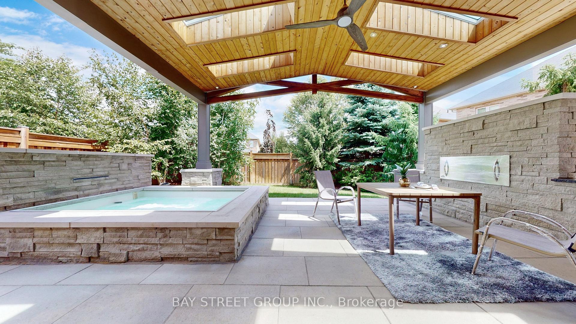 Photo 54 of 208 John Frederick Drive, Hamilton, Meadowlands — HOMEH